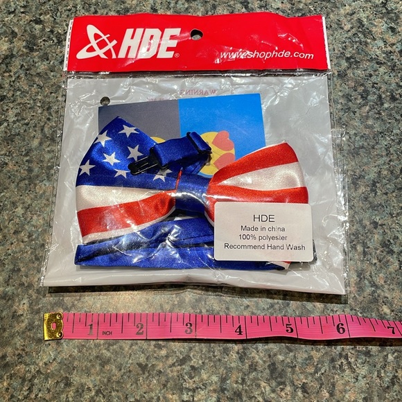 NEW Patriotic Bow Tie clip on - Red, White, and Blue - Picture 4 of 5